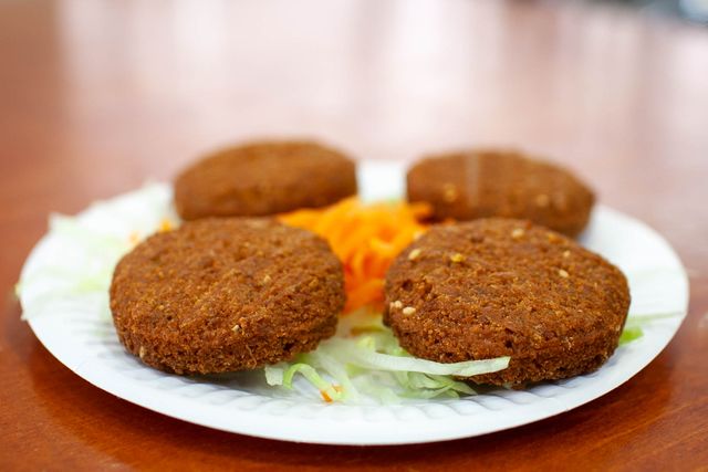 Falafel con salsa (4 Uds)